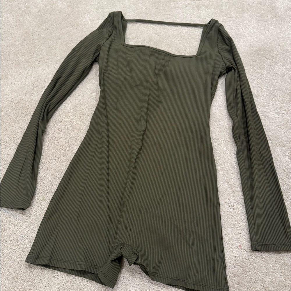 Forever 21 Sage Green Ribbed Outfit